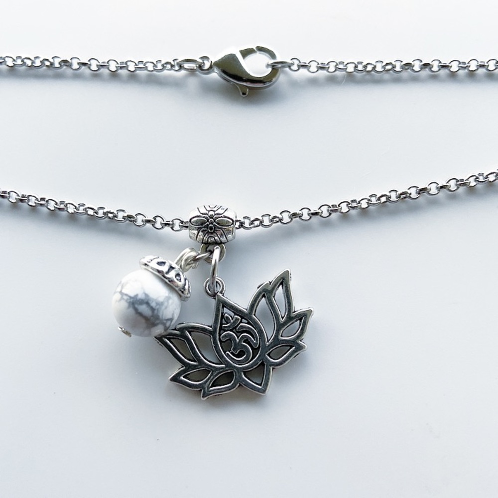 🔴lotus flower necklace howlite gemstone om sign steel chain boho bead necklace - Picture 3 of 9